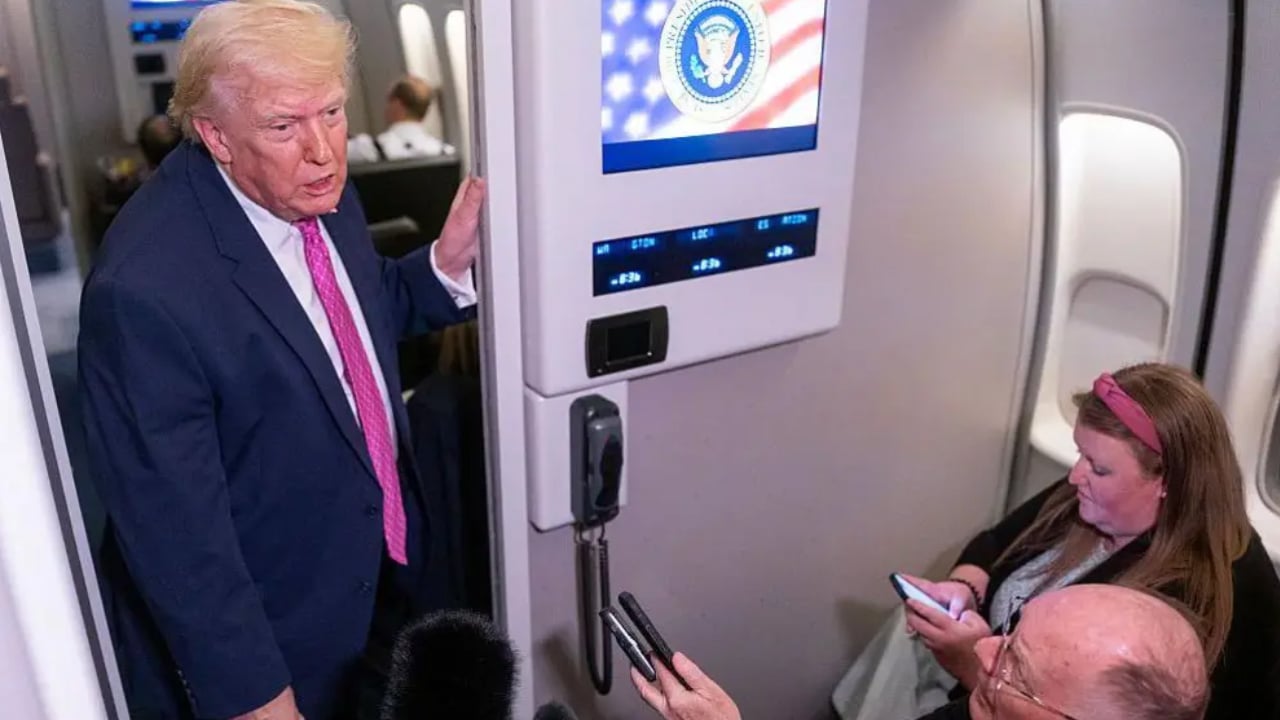 ইরানে শাসনব্যস্থার পরিবর্তন ঘটেছে: ট্রাম্প