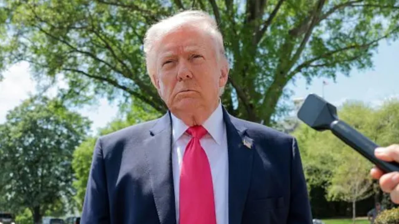 ইরান যুদ্ধ শেষ করতে কোনো তাড়াহুড়ো নেই: ট্রাম্প