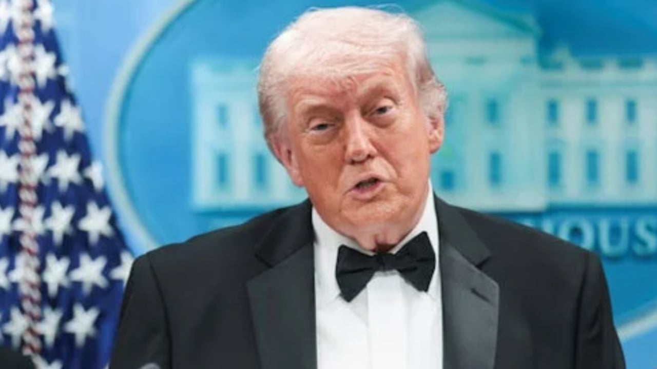 হামলা করে আমাকে ইরান যুদ্ধ থেকে সরানো যাবে না: ট্রাম্প