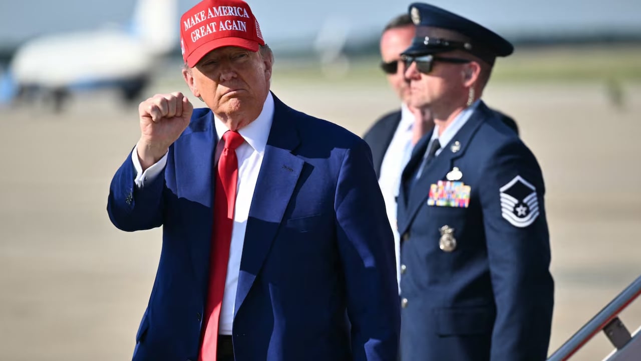 ইরানের নৌ-বিমানবাহিনী ও ক্ষেপণাস্ত্র সক্ষমতা ধ্বংসের দাবি ট্রাম্পের