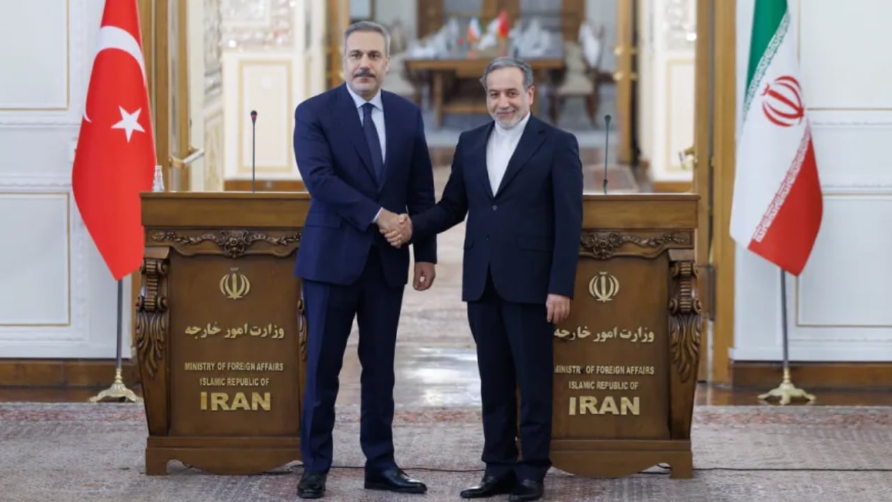 বাণিজ্য-অভিবাসন ইস্যুতে সহযোগিতা জোরদারের অঙ্গীকার তুরস্ক-ইরানের