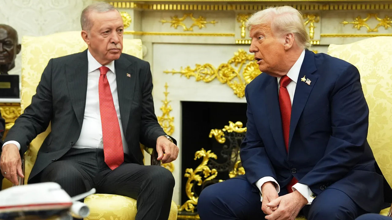 তুরস্ককে রাশিয়ার তেল কেনা বন্ধ করার আহ্বান ট্রাম্পের