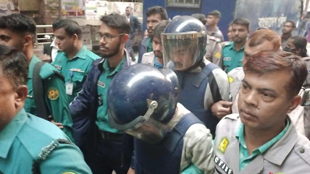 হাদিকে গুলি: ফয়সালকে পালাতে সাহায্যকারী আরো দুইজন রিমান্ডে