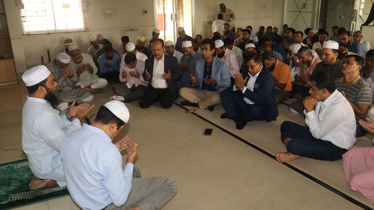 খালেদা জিয়ার জন্মবার্ষিকী উপলক্ষে ইউজিসিতে দোয়া মাহফিল 