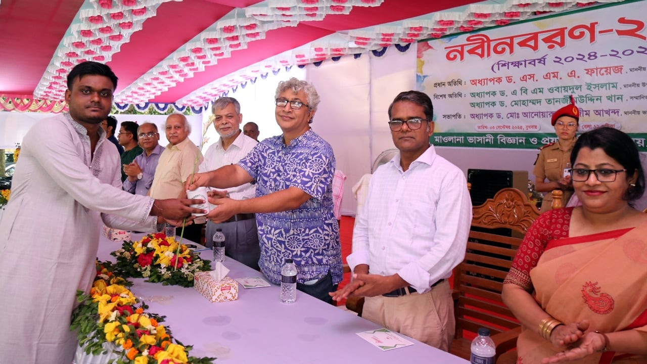 বিশ্ববিদ্যালয় শুধু জ্ঞান অর্জনের নয়, জ্ঞান বিতরণেরও স্থান