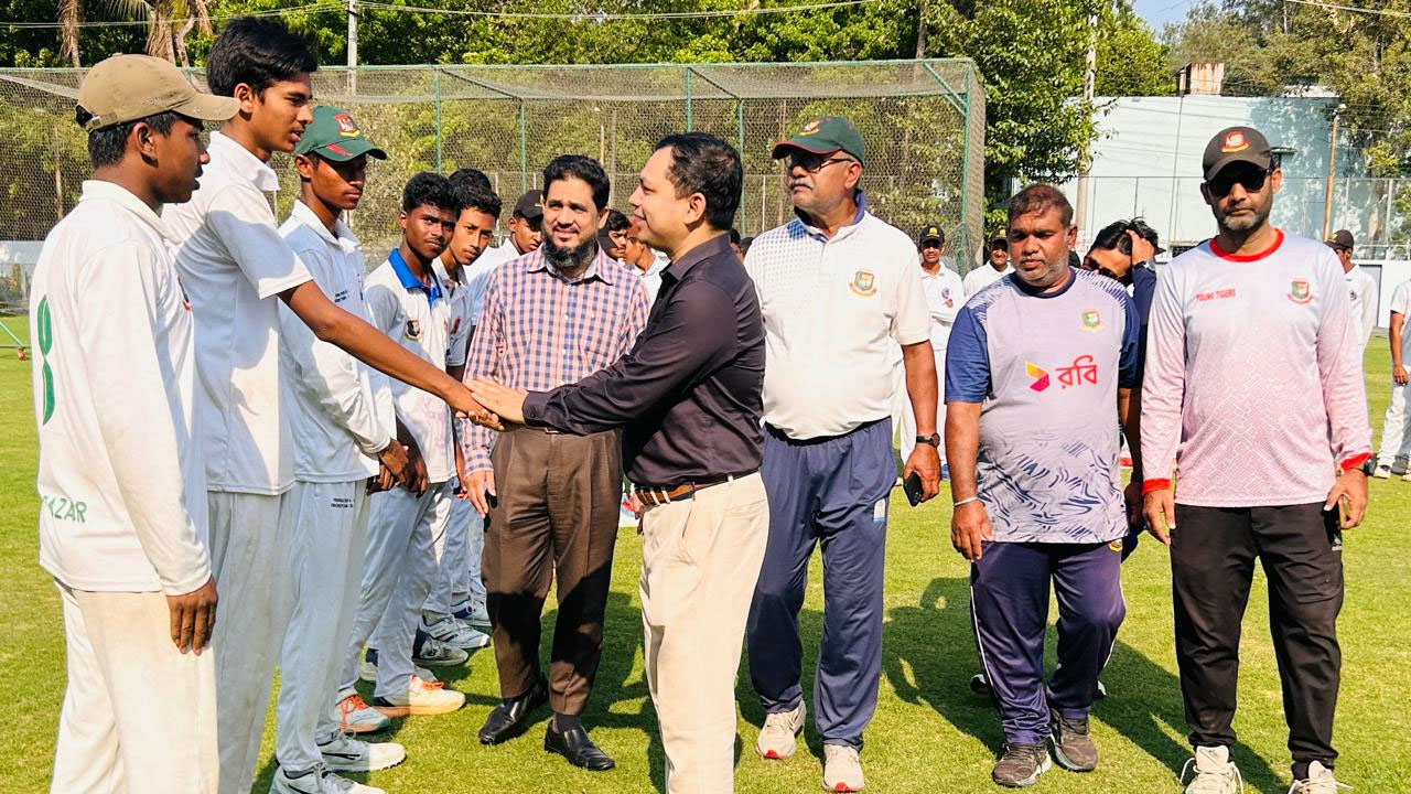 চট্টগ্রামে অনূর্ধ্ব ১৬ ক্রিকেটার বাছাই ক্যাম্প