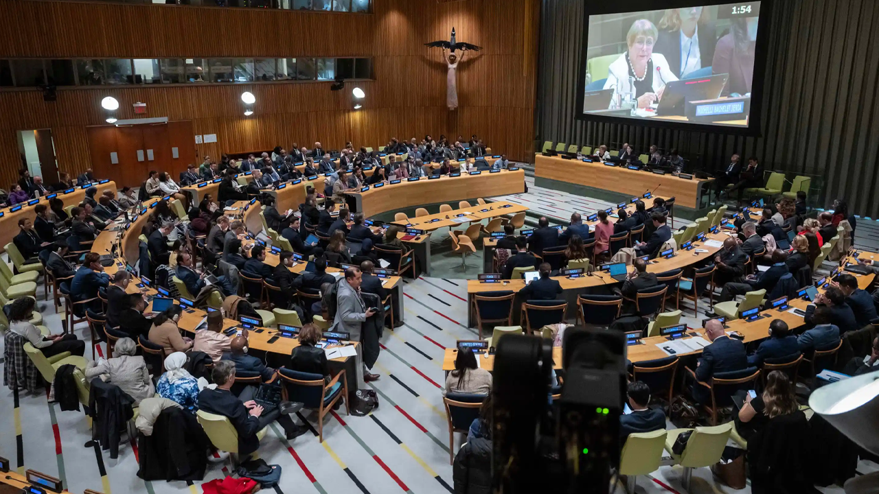 কে হচ্ছেন জাতিসংঘের পরবর্তী মহাসচিব, তীব্র প্রতিযোগিতায় চার প্রার্থী