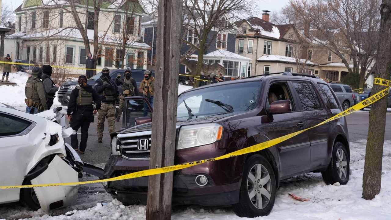 যুক্তরাষ্ট্রে অভিবাসন কর্মকর্তার গুলিতে এক নারী নিহত