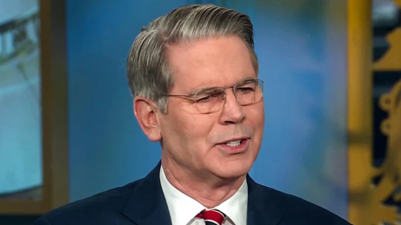 ইরানে এযাবৎকালের বৃহত্তম বোমাবর্ষণ হবে আজ: মার্কিন অর্থমন্ত্রী