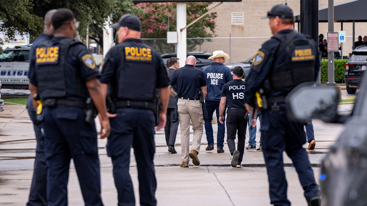 যুক্তরাষ্ট্রে ছাত্রাবাসে বন্দুক হামলায় ২ জন নিহত