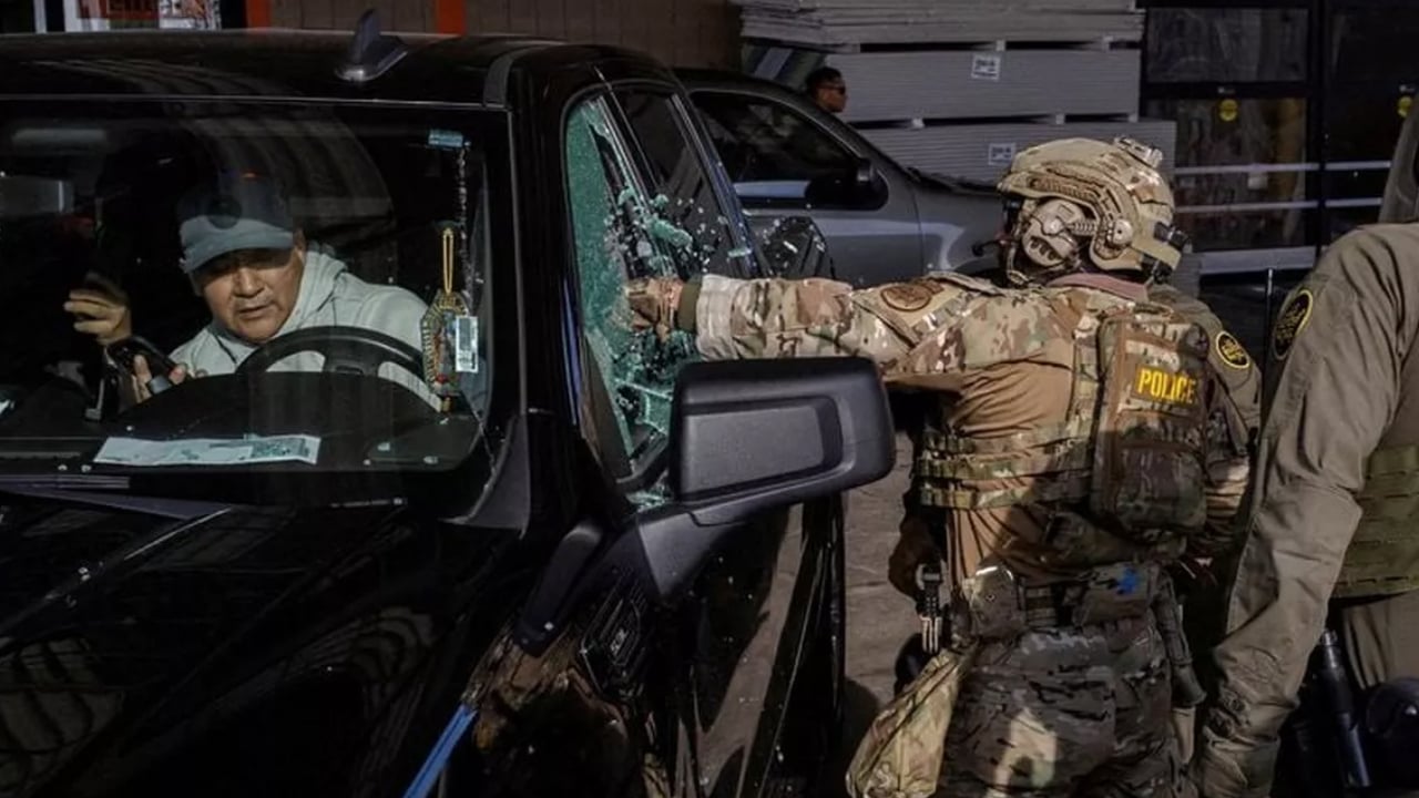 অভিবাসন বিরোধী অভিযানের বাজেট বাড়াচ্ছেন ট্রাম্প