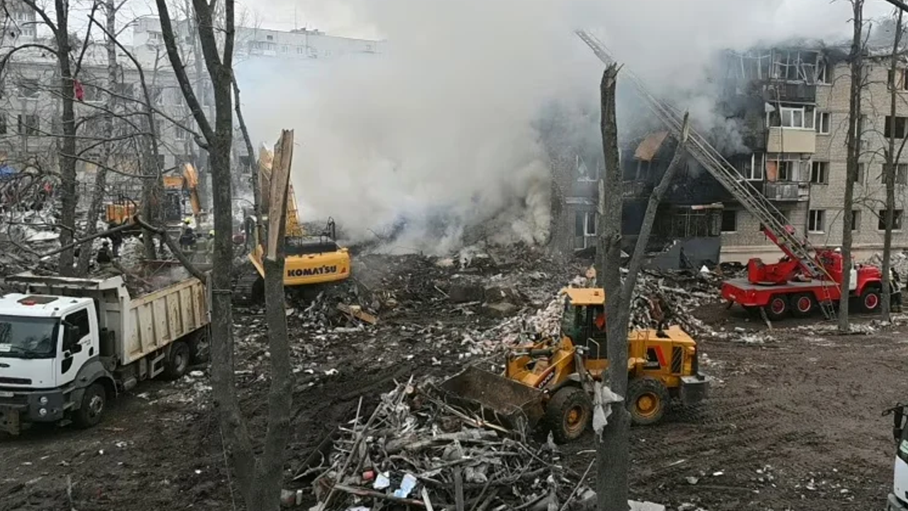 রাশিয়ার হামলায় ইউক্রেনে নিহত ১২