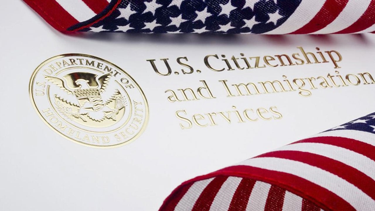 শরণার্থী ও আশ্রয়প্রার্থীদের জন্য ওয়ার্ক পারমিটের মেয়াদ কমালো যুক্তরাষ্ট্র