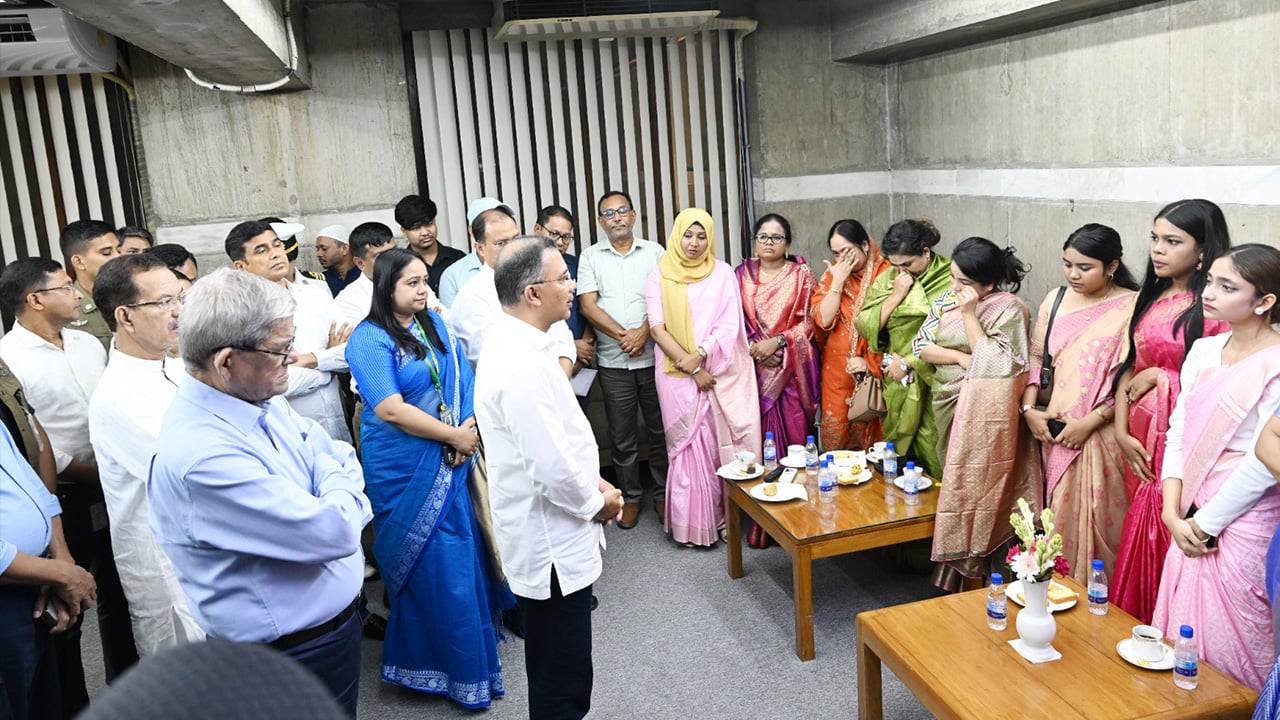 প্রধানমন্ত্রীর সঙ্গে ‘মায়ের ডাক’ সদস্যদের সাক্ষাৎ