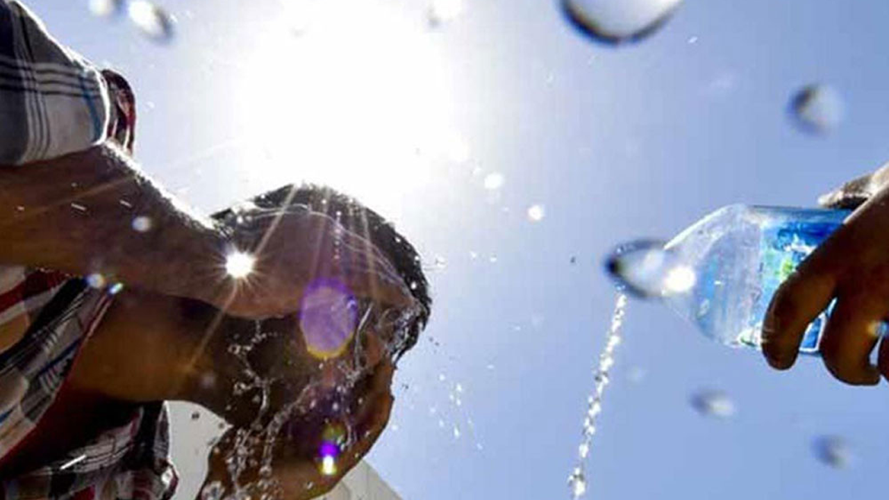 গরম নিয়ে দুঃসংবাদ দিল আবহাওয়া অধিদপ্তর