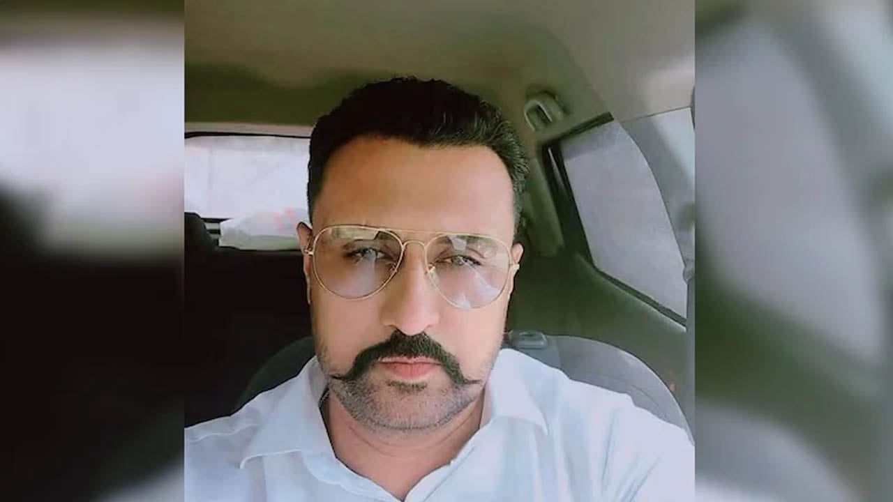 ভারতে আম আদমি পার্টির নেতাকে গুলি করে হত্যা