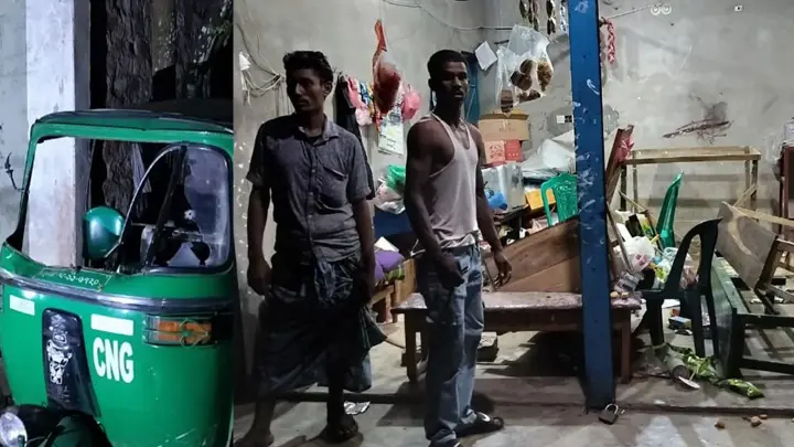 বকেয়া টাকা চাওয়ায় চায়ের দোকানে হামলা-ভাঙচুর ও লুটপাট