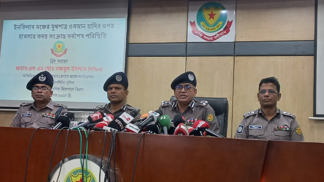 হাদিকে গুলি করে ফয়সাল, বাইকে চালক ছিলেন আলমগীর