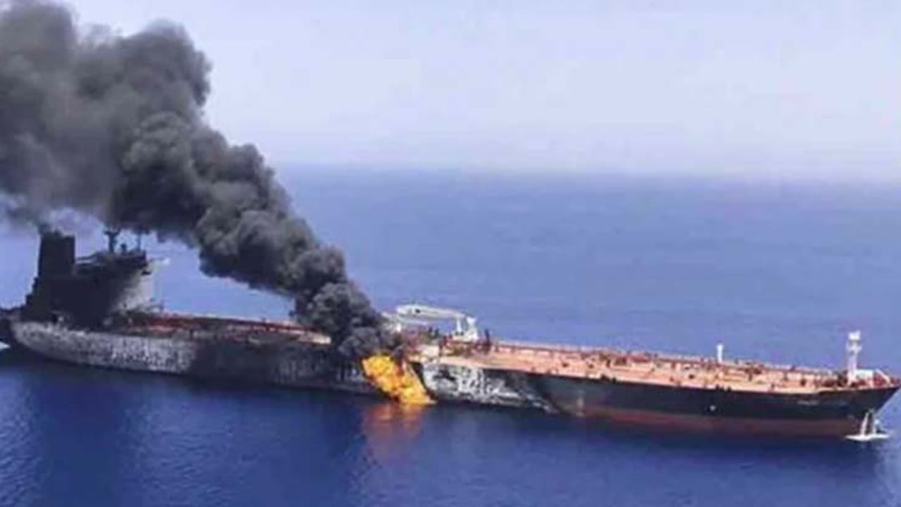 ইরানের হামলার শিকার জাহাজ থেকে ২৪ জনকে উদ্ধার করল ওমান