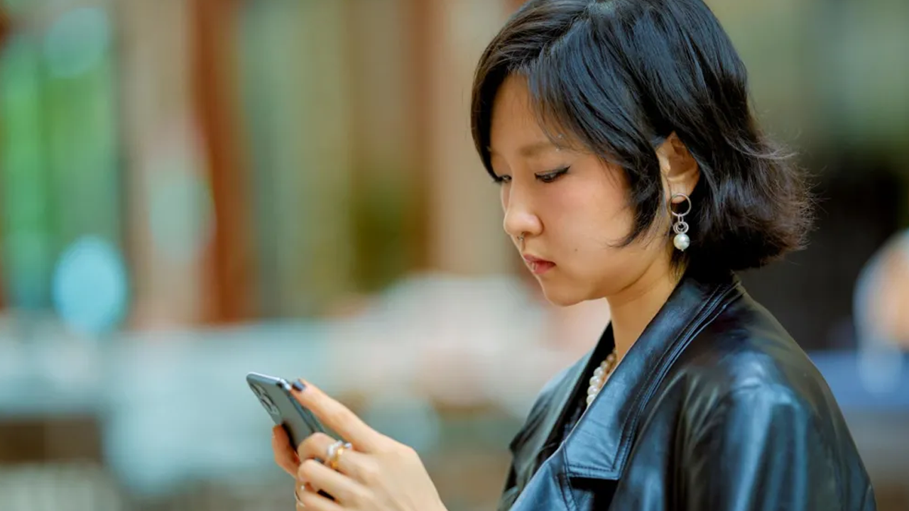 একা বসবাসকারী তরুণদের জন্য ভাইরাল চীনা অ্যাপ