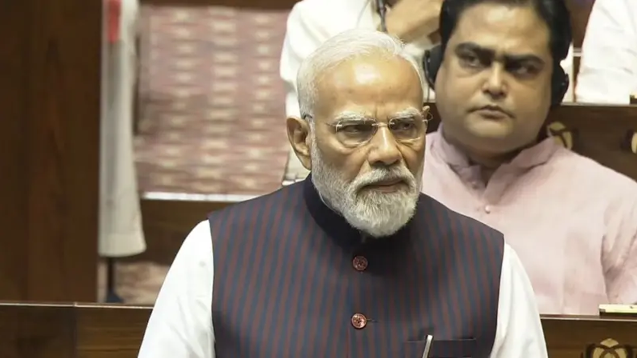 হরমুজ প্রণালি খোলানোর চেষ্টা করছি: রাজ্যসভায় মোদী