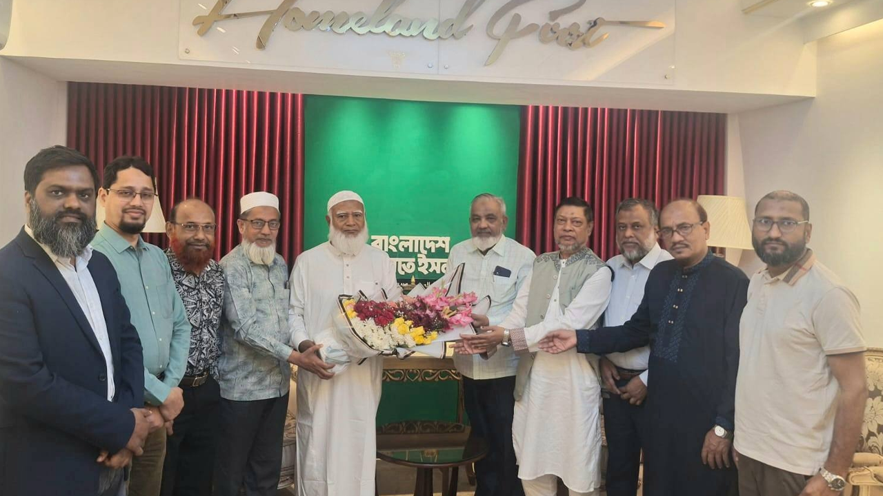 জামায়াত আমিরের সঙ্গে ডক্টরস ফোরাম নেতাদের সাক্ষাৎ