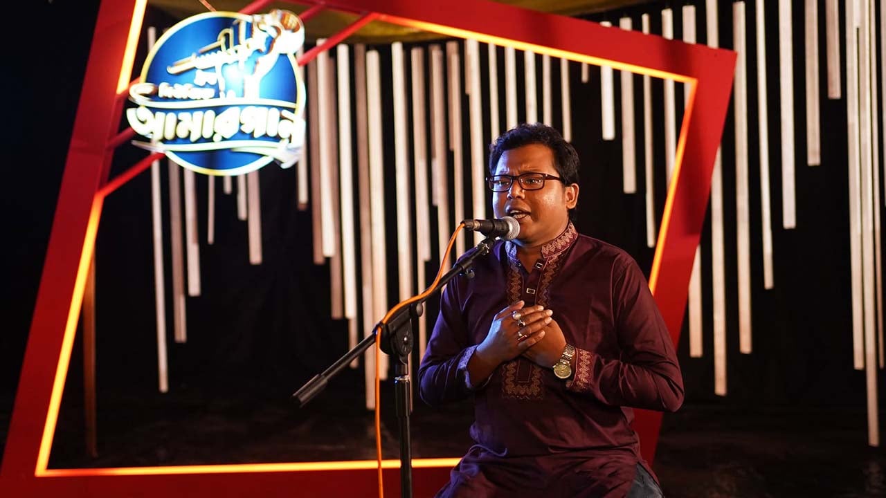 প্রকাশিত হলো অজয়ের ‘ফেরারী পাখি’