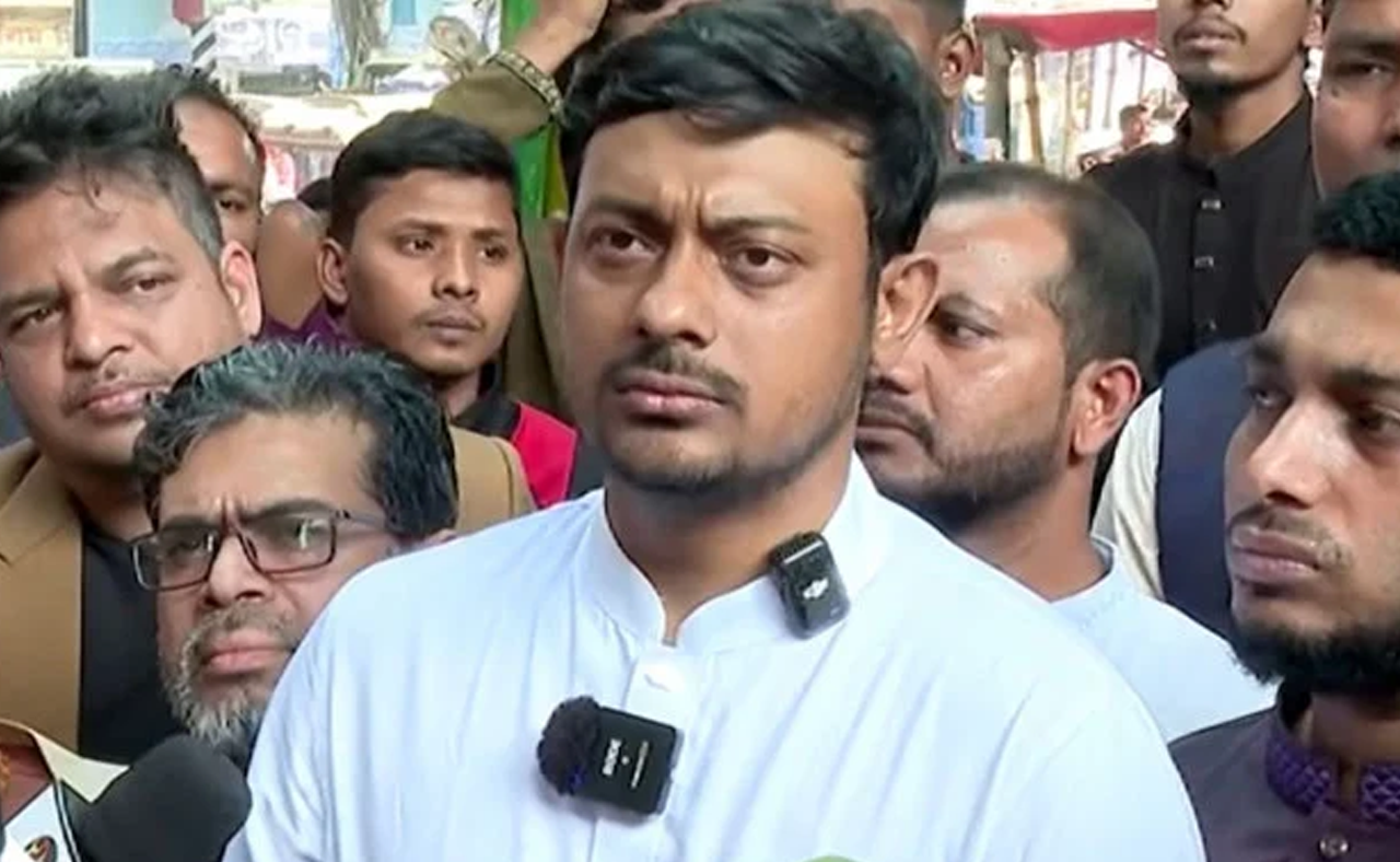 সম্মানিত ব্যক্তি সকাল বেলা উঠেই আল্লাহর নাম নিয়ে চাঁদাবাজি শুরু করেন