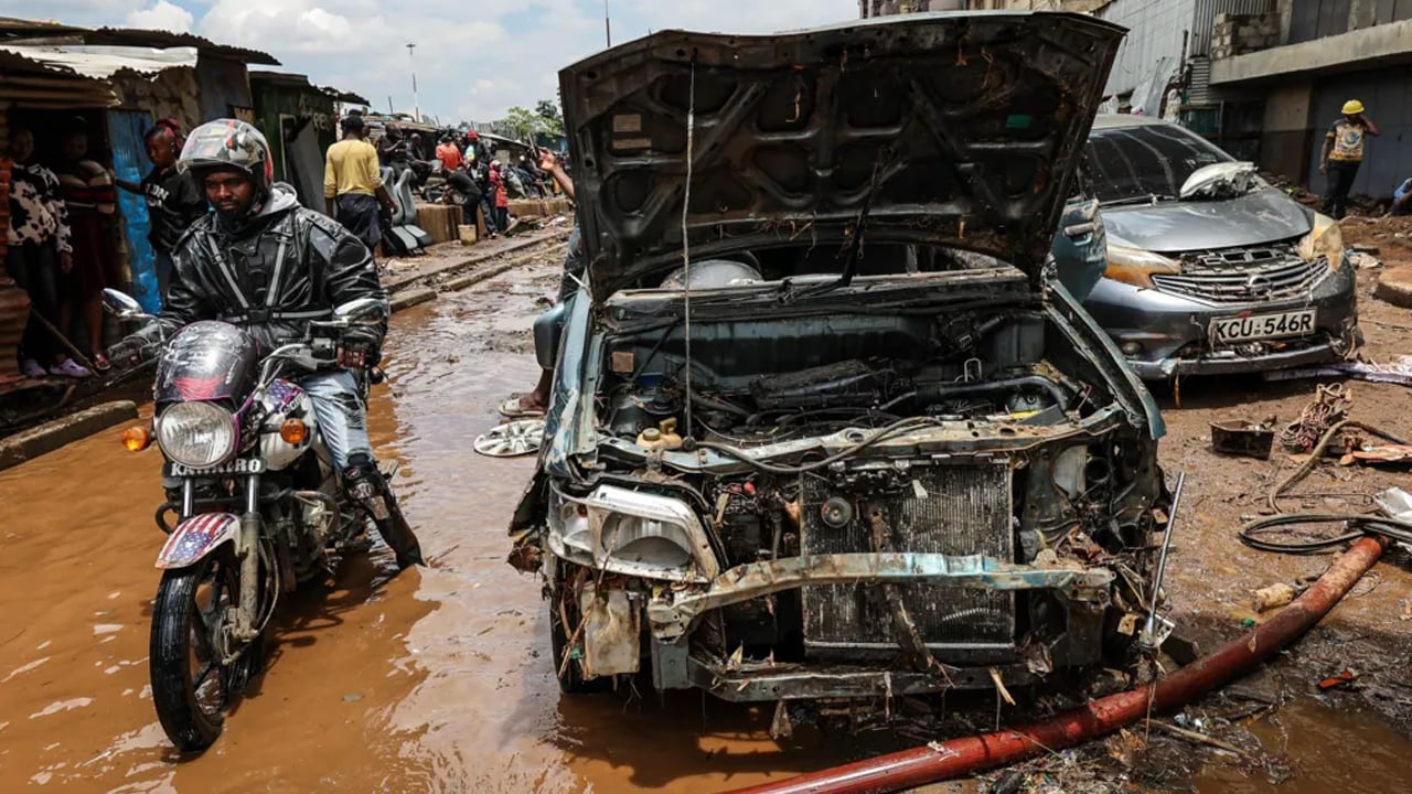 কেনিয়ায় ভয়াবহ বন্যায় নিহত বেড়ে ৬২