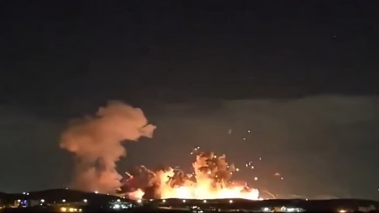 ইরানের গোলাবারুদের ডিপোতে যুক্তরাষ্ট্রের ‘বাংকার বাস্টার’ বোমা হামলা