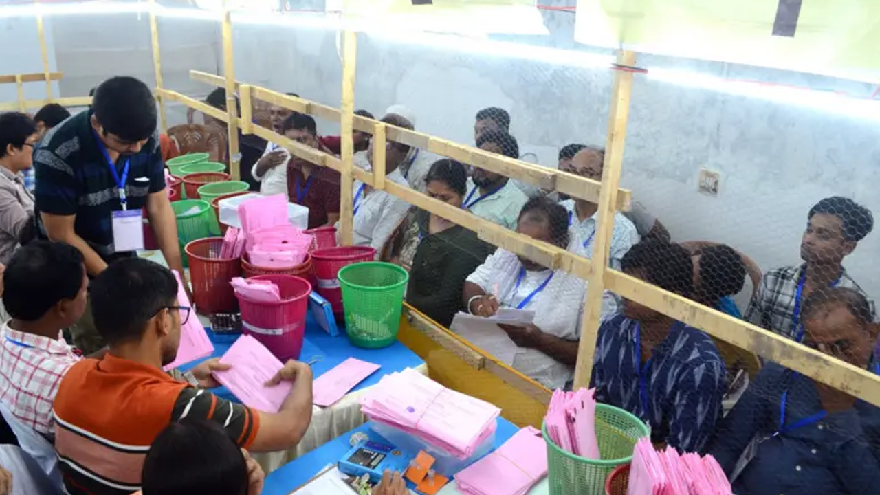 পশ্চিমবঙ্গ নির্বাচন: ২ আসনে জয়ী প্রার্থীর নাম ঘোষণা