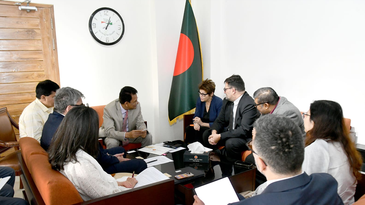 শিক্ষাখাত শক্তিশালী করতে বিশ্বব্যাংক প্রতিনিধিদলের সঙ্গে শিক্ষামন্ত্রীর বৈঠক