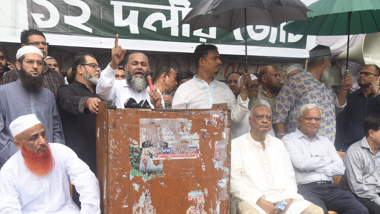 নির্বাচনের জন্যই দীর্ঘ আন্দোলন-সংগ্রাম হয়েছে : লায়ন ফারুক