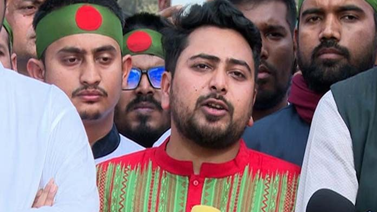 একাত্তর ও চব্বিশের দালালদের বিরুদ্ধে ঐক্যবদ্ধ আছি: নাহিদ