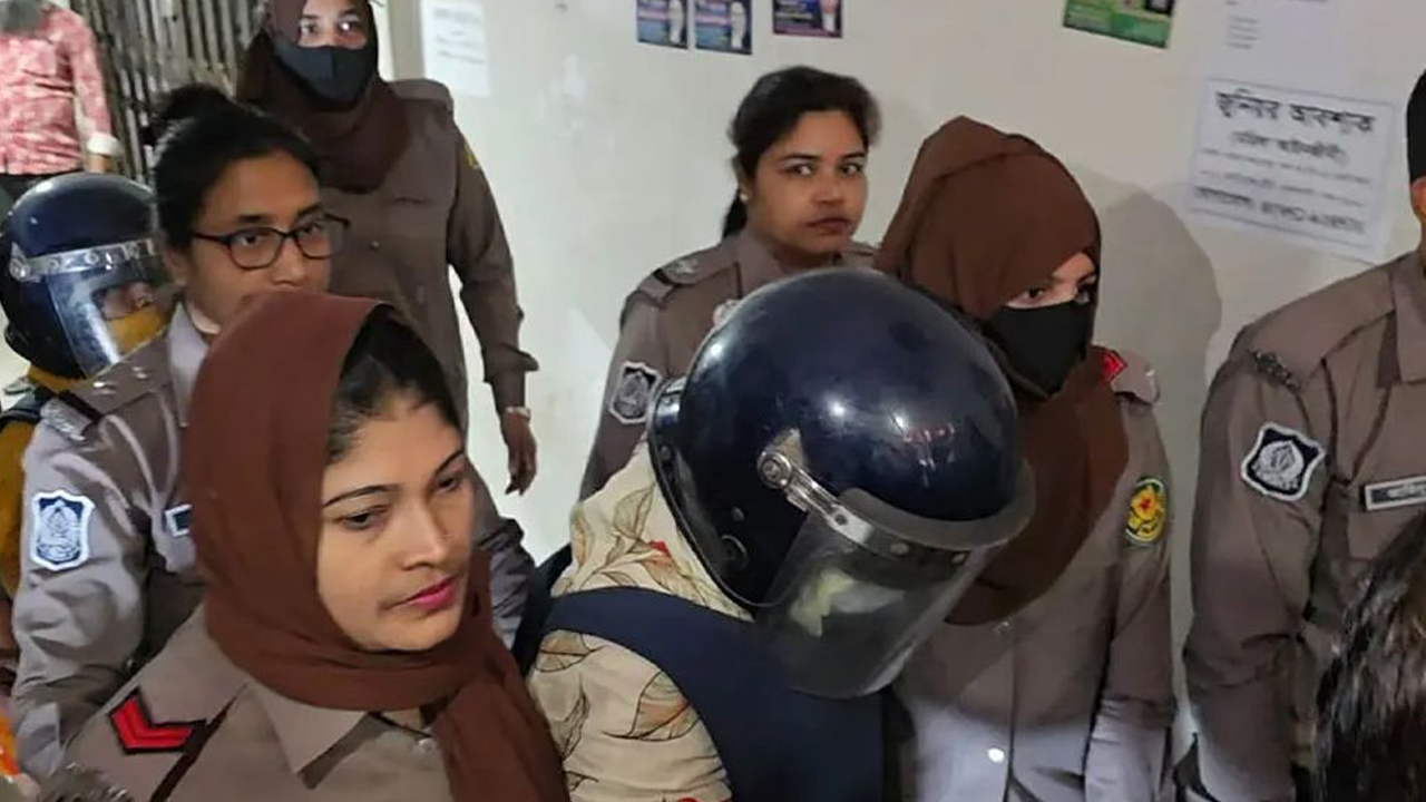 গৃহকর্মী নির্যাতন: বিমানের সাবেক এমডি সাফিকুরের স্ত্রীর দায় স্বীকার