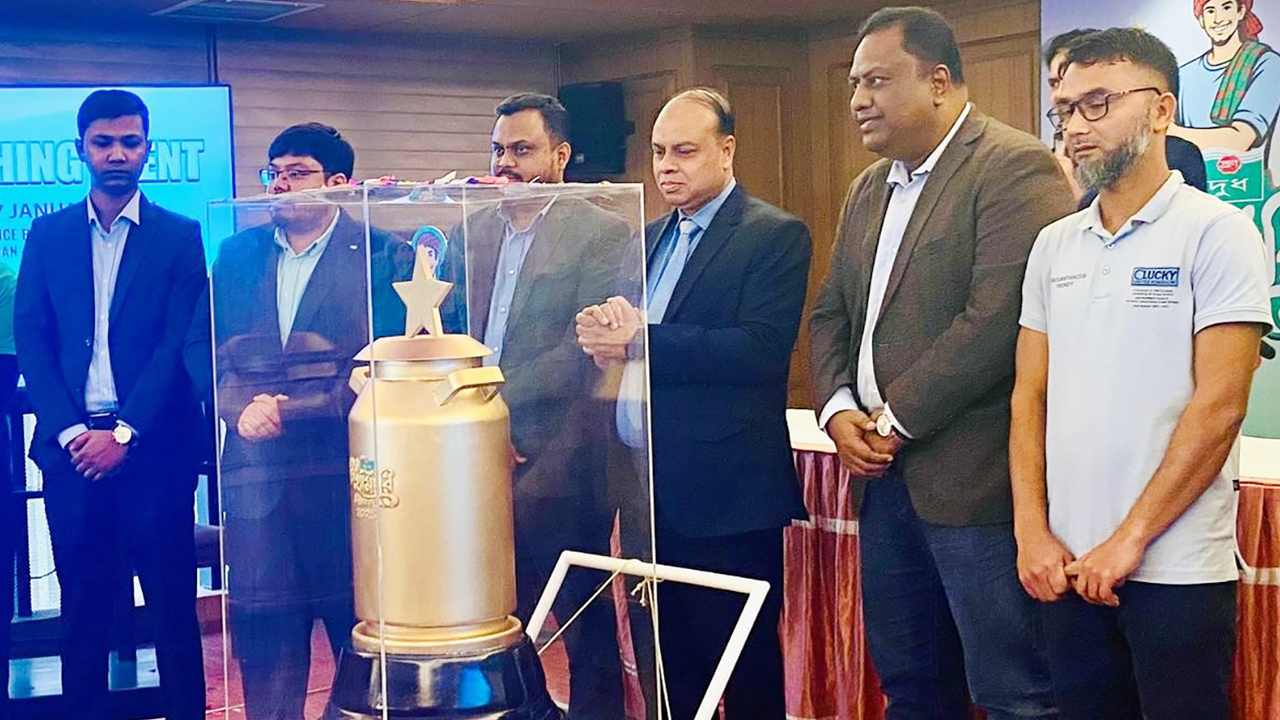 দেশের খাঁটি খামারিদের সম্মাননা দিচ্ছে ‘প্রাণ দুধ’