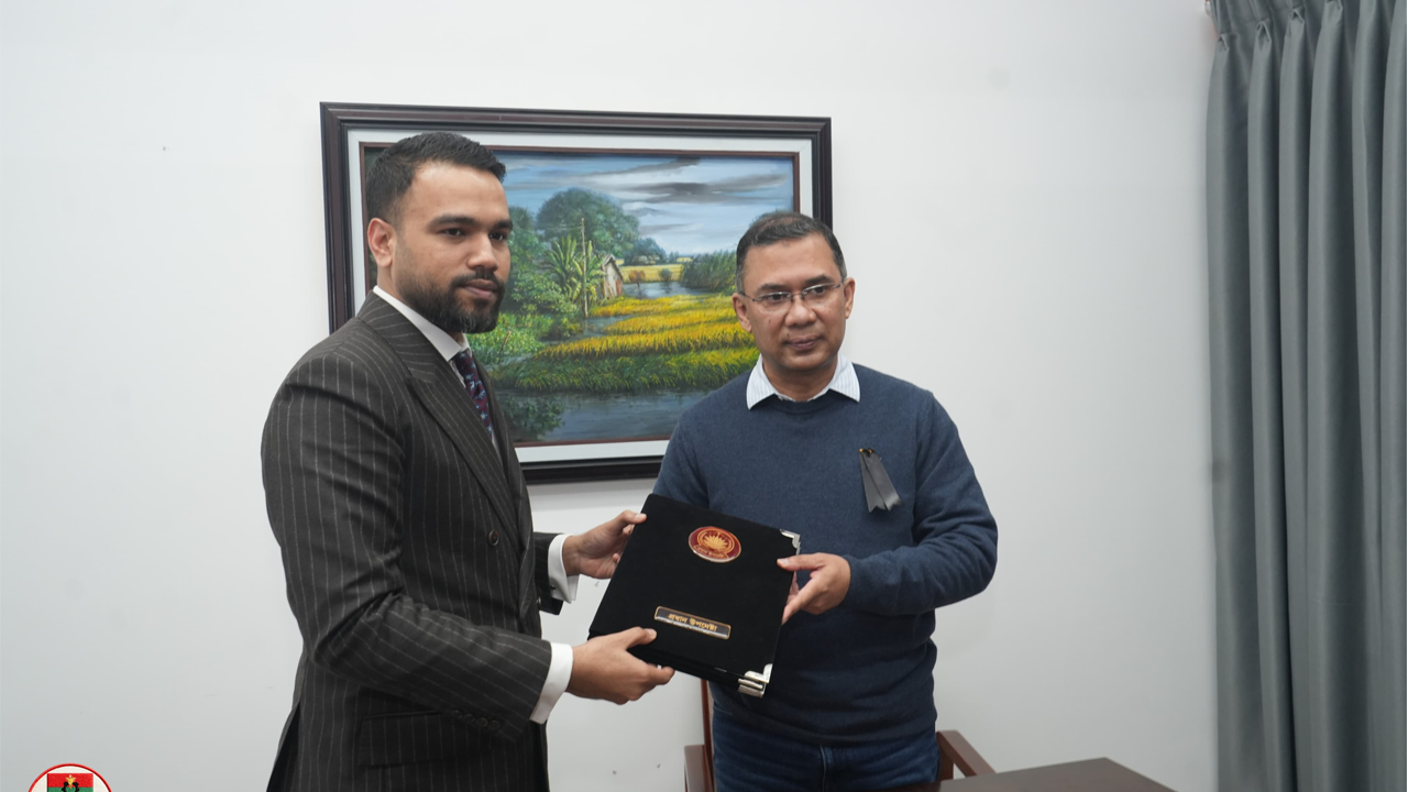 তারেক রহমানের কাছে প্রধান উপদেষ্টার শোকবার্তা