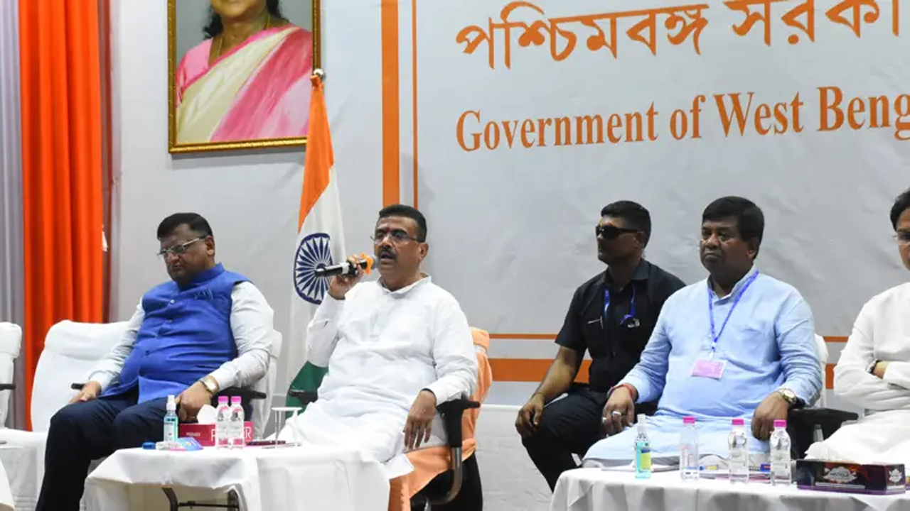 সরকারি কর্মচারীদের গণমাধ্যমে কথা বলতে নিষেধাজ্ঞা পশ্চিমবঙ্গ সরকারের