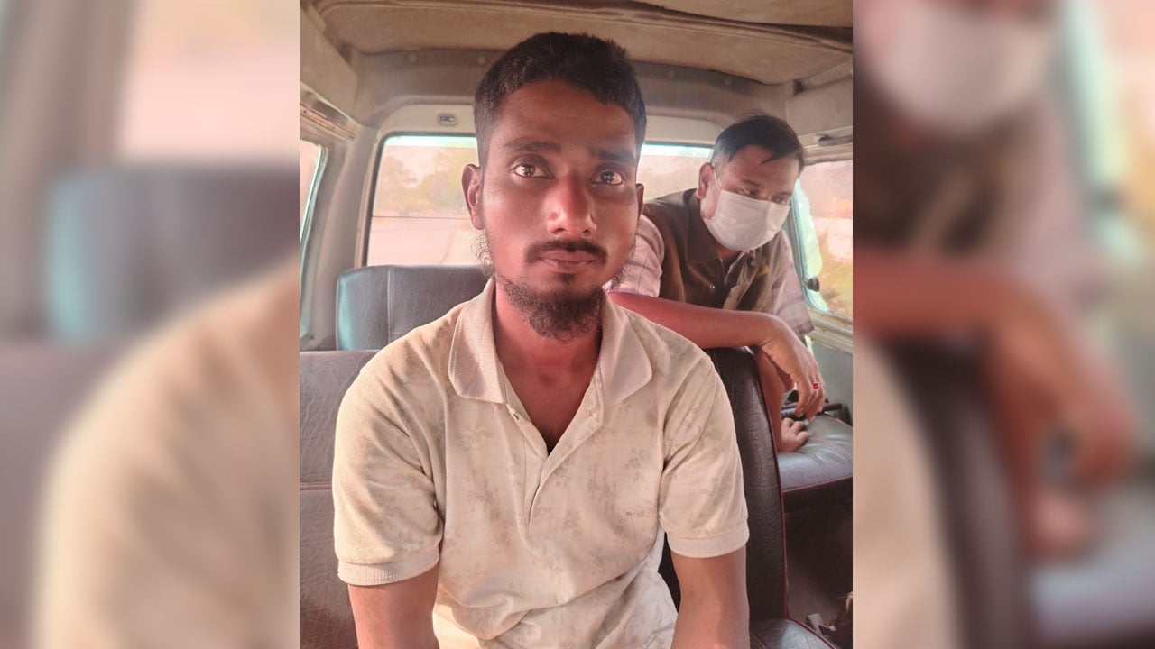 ঈশ্বরদীতে দাদি-নাতনি জোড়া খুনের রহস্য উদঘাটন, চাচা গ্রেপ্তার