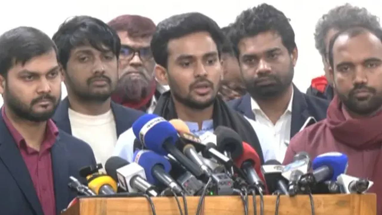 প্রশাসনের পক্ষপাতিত্বে ইসির সক্ষমতা নিয়ে প্রশ্ন উঠবে: আসিফ মাহমুদ