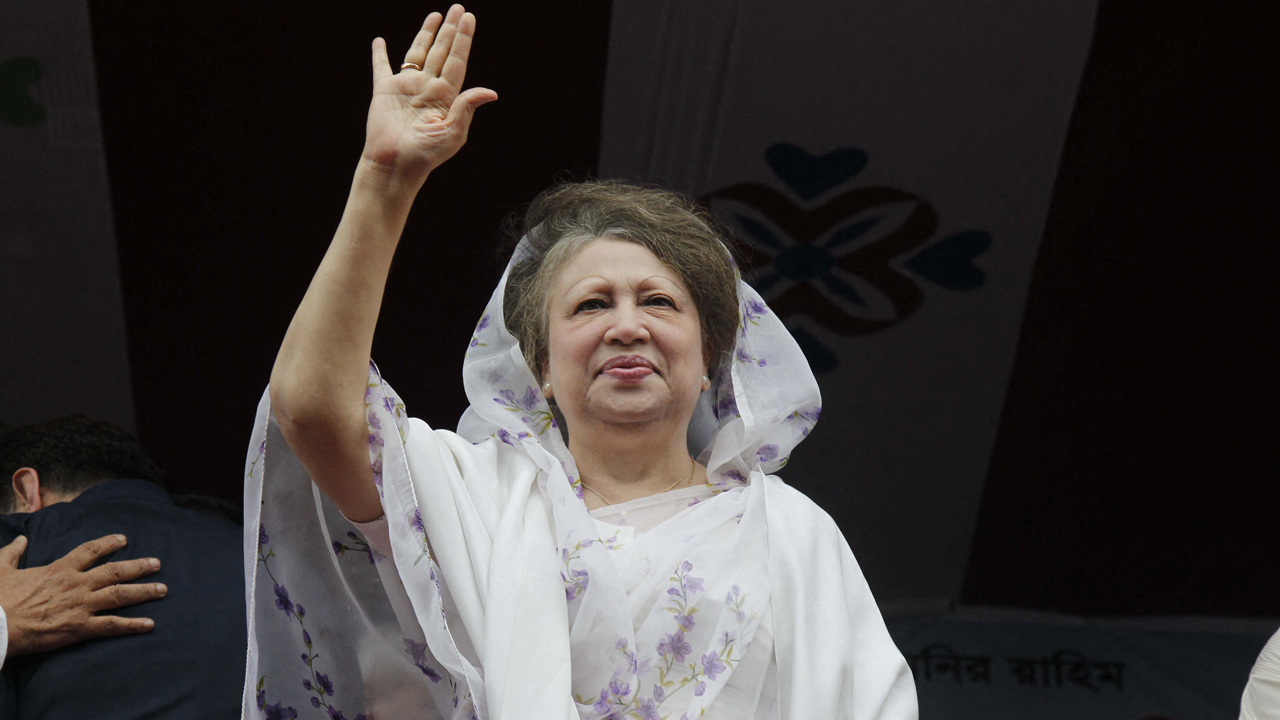 স্বাধীন পররাষ্ট্রনীতি গ্রহণ করেছিলেন খালেদা জিয়া