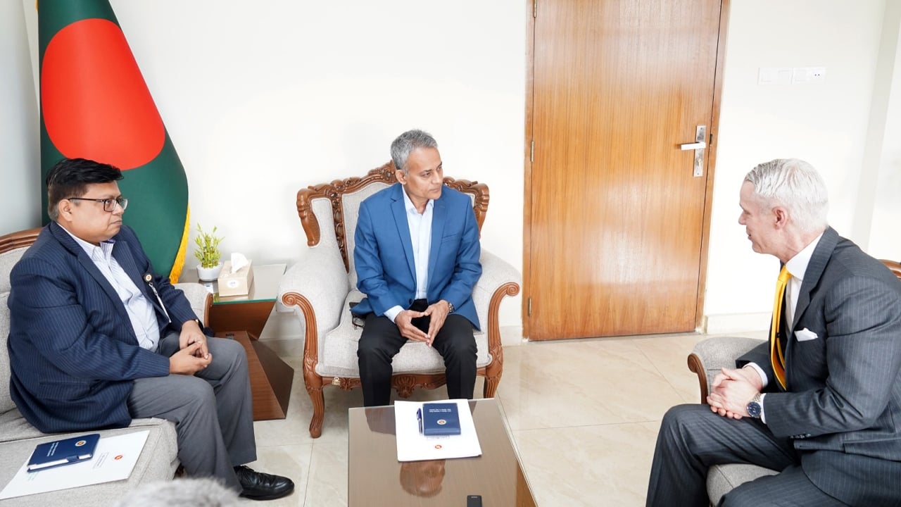 বাংলাদেশ-সুইজারল্যান্ড সম্পর্ক জোরদারে যৌথভাবে কাজের আশাবাদ সেতুমন্ত্রীর