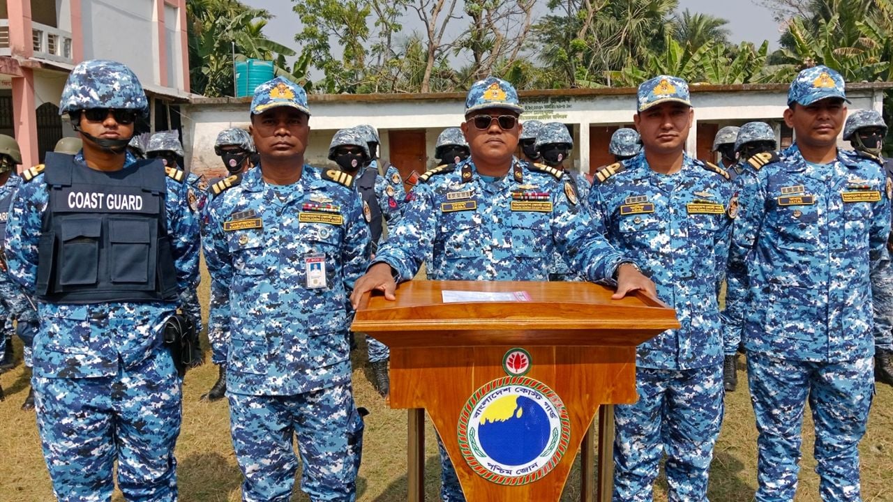 নির্বাচন ও গণভোট উপলক্ষে উপকূলীয় এলাকায় কোস্ট গার্ড মোতায়েন