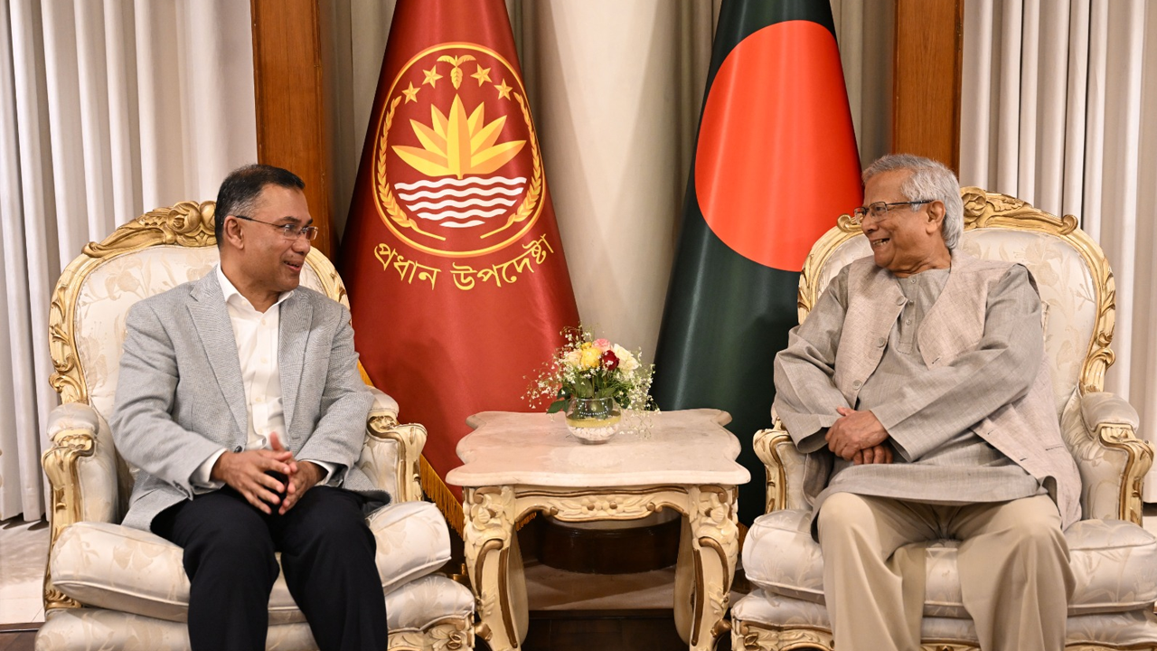 প্রধান উপদেষ্টার সঙ্গে বৈঠকে তারেক রহমান