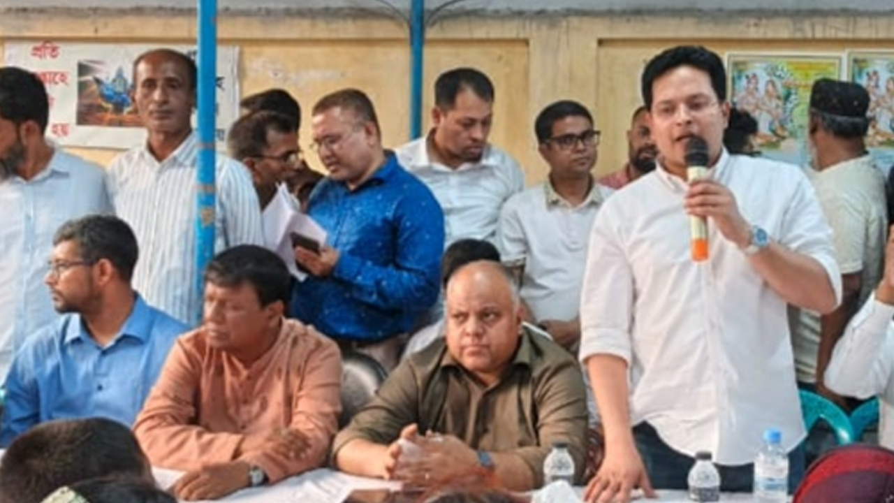 প্রধানমন্ত্রীর পক্ষ থেকে ঢাকা-১৭ আসনের পাঁচটি মন্দিরে অনুদান দেওয়া হবে ৬ কোটি ৫০ লাখ টাকা