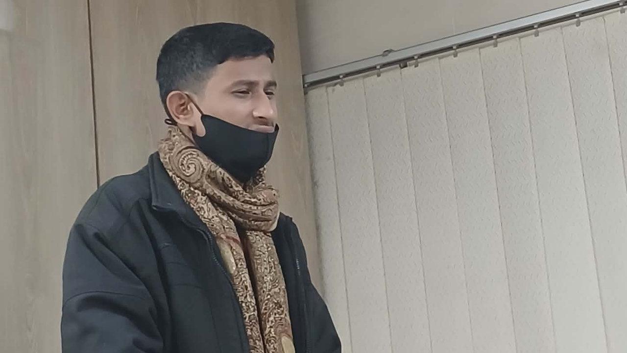 চ্যাটজিপিটির সাহায্যে উত্তর করতে গিয়ে জাবিতে ভর্তিচ্ছু শিক্ষার্থী আটক