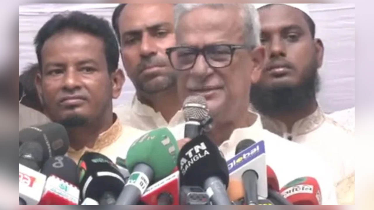 তিন উপদেষ্টার পদত্যাগ চান জয়নুল আবদীন ফারুক