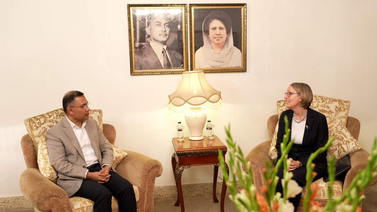 তারেক রহমানের সাথে ব্রিটিশ হাইকমিশনারের সাক্ষাৎ