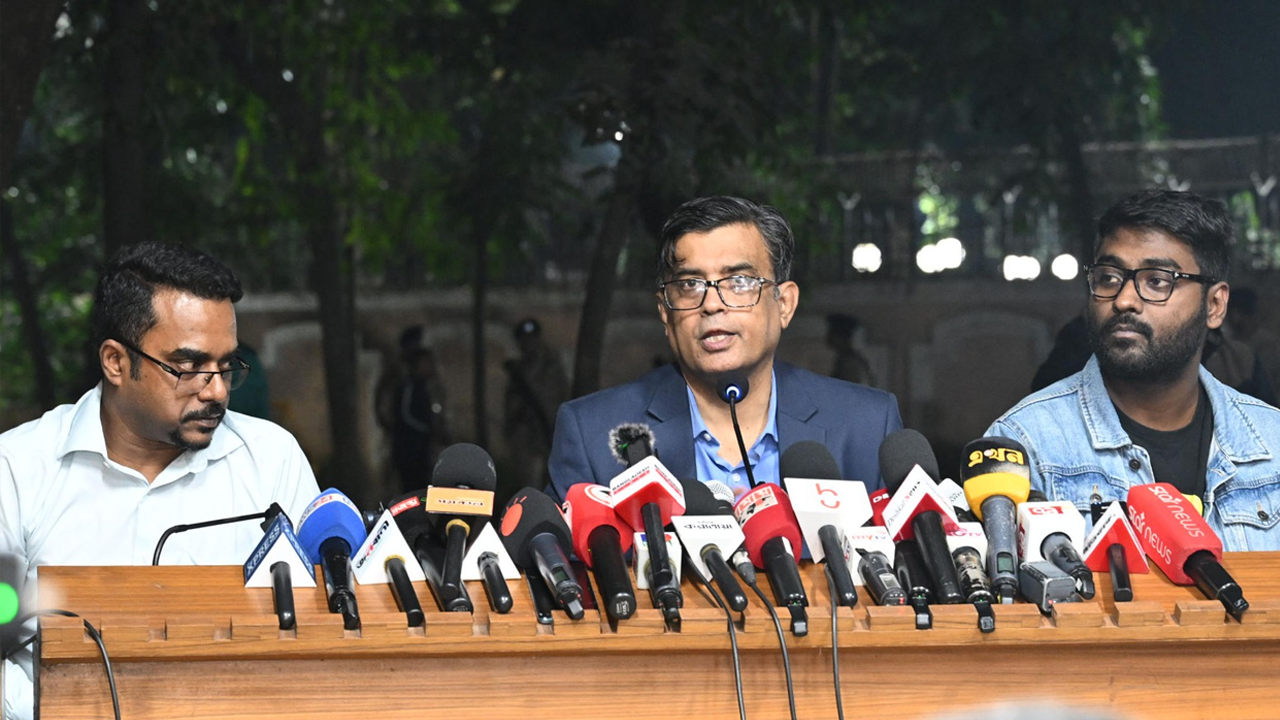 আসিফ ও মাহফুজের পদত্যাগ কখন থেকে কার্যকর হবে জানালেন প্রেস সচিব