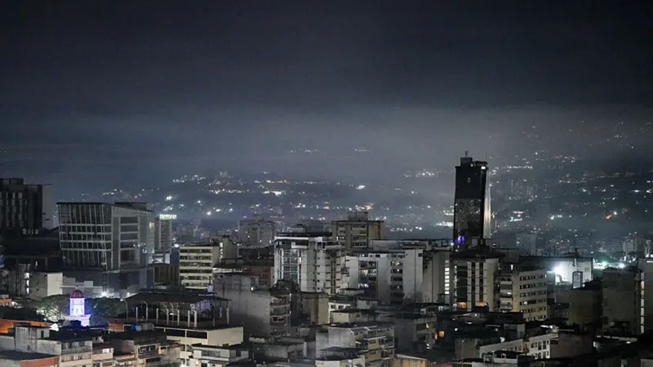 ভেনেজুয়েলায় যুক্তরাষ্ট্রের হামলা, এখন পর্যন্ত যা যা ঘটেছে